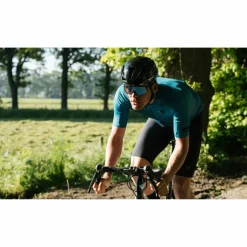 AGU Aero Transsonic Mips Racefiets Helm
