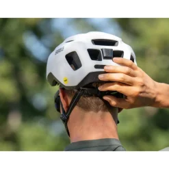 BBB Cycling BHE-174 Condor 2.0 Mips Fietshelm