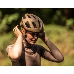 BBB Cycling BHE-23 Dune Mips 3.0 FIDLOCK Racefiets Helm