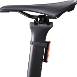BBB Cycling BLS-266i NanoStrike 700i + BLS-255 Signal Verlichtingsset