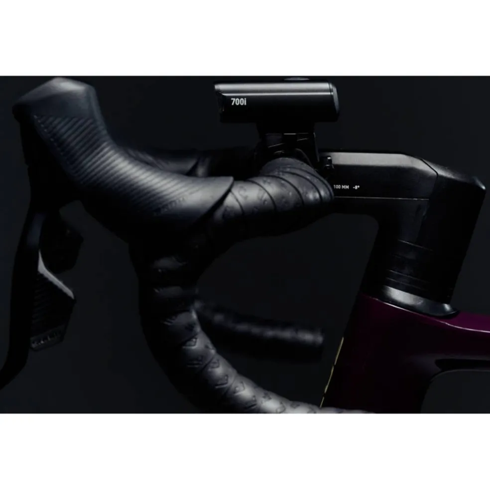 BBB Cycling BLS-262i NanoStrike 700i Voorlicht