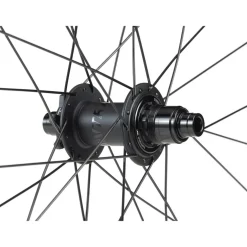 Bontrager Line Comp 30 TLR Boost MTB Achterwiel