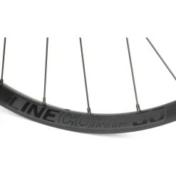 Bontrager Line Comp 30 TLR Boost MTB Achterwiel
