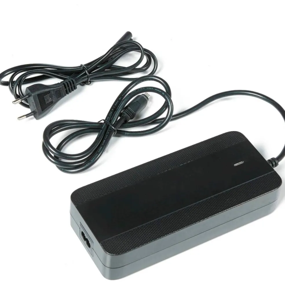 Cortina Sport Drive 4A Oplader