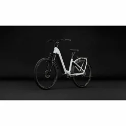 CUBE Kathmandu Hybrid Deluxe Pro 800 2027
