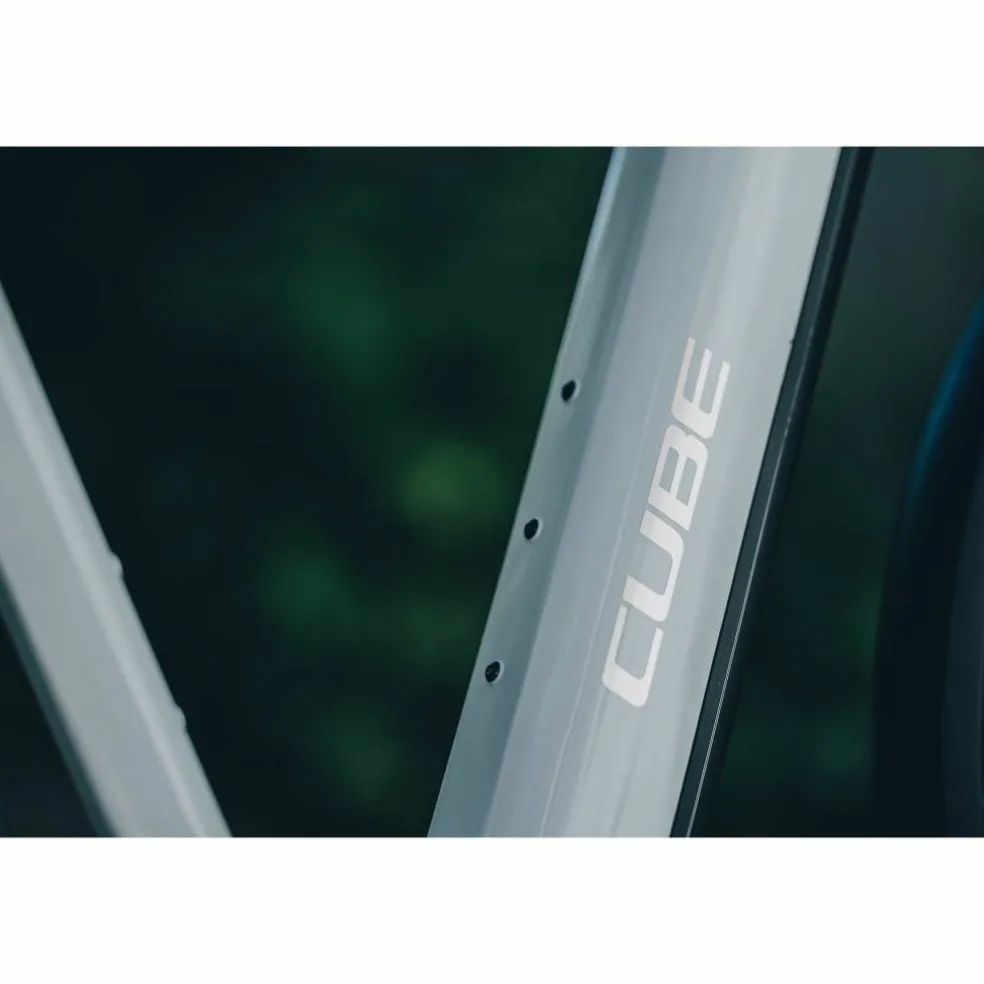 CUBE Kathmandu Hybrid Deluxe Pro 800 2027