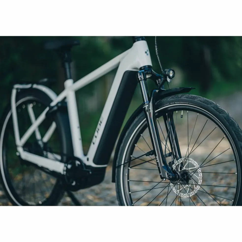 CUBE Kathmandu Hybrid Deluxe Pro 800 2027