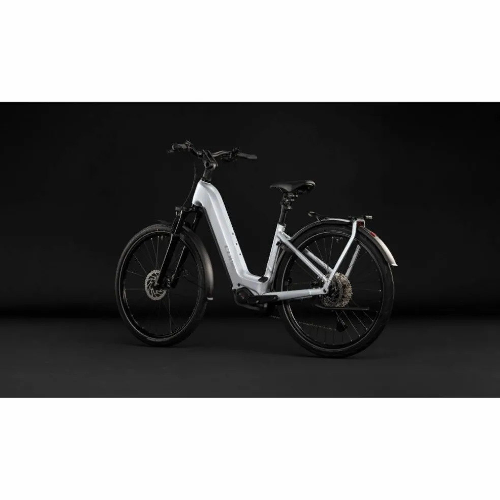 CUBE Kathmandu Hybrid One 800 2027