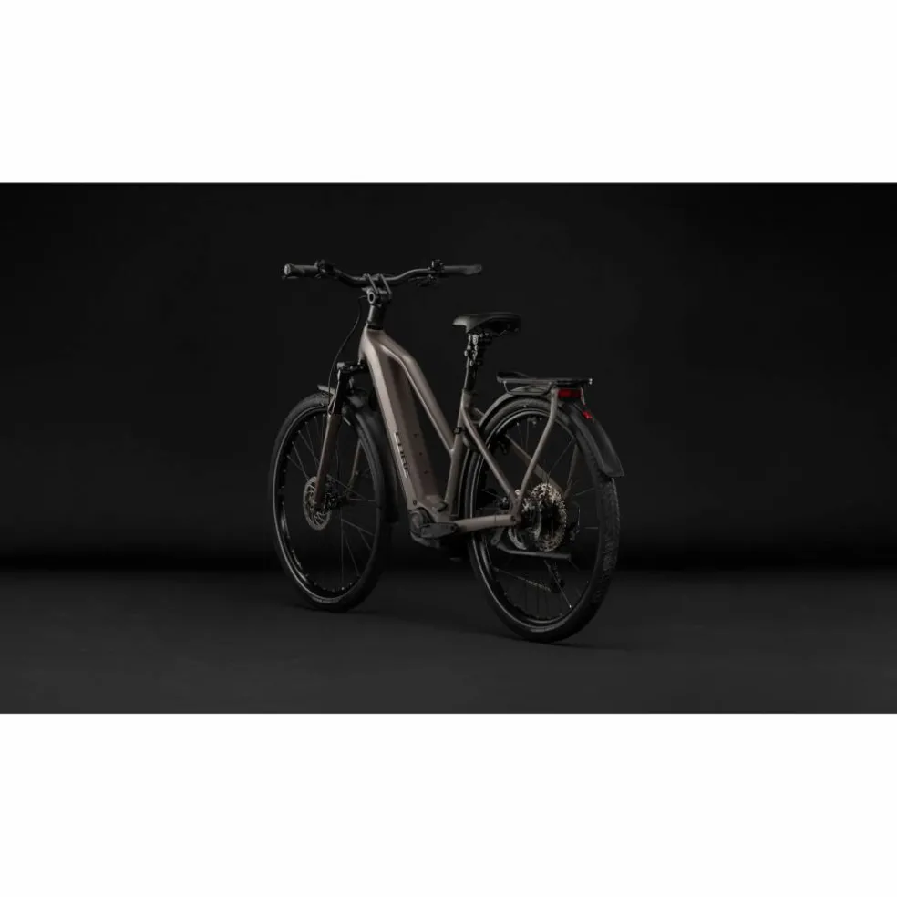 CUBE Kathmandu Hybrid One 800 2027