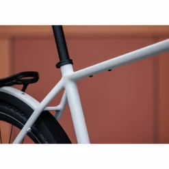 CUBE Kathmandu Pro 2027