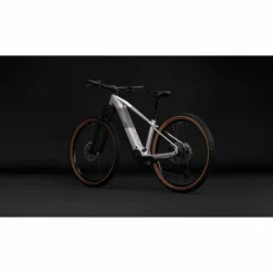 CUBE Reaction Hybrid Pro 800 2027