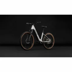 CUBE Reaction Hybrid Pro 800 2027