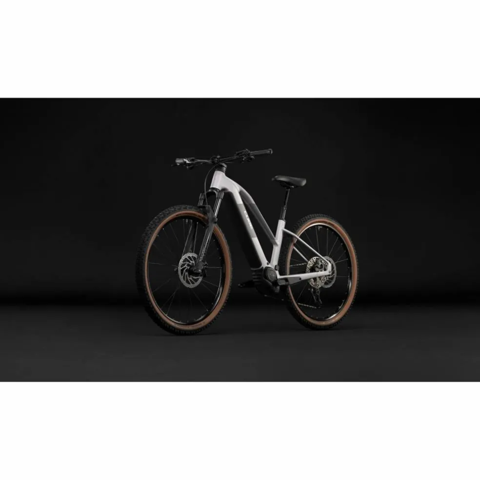 CUBE Reaction Hybrid Pro 800 2027