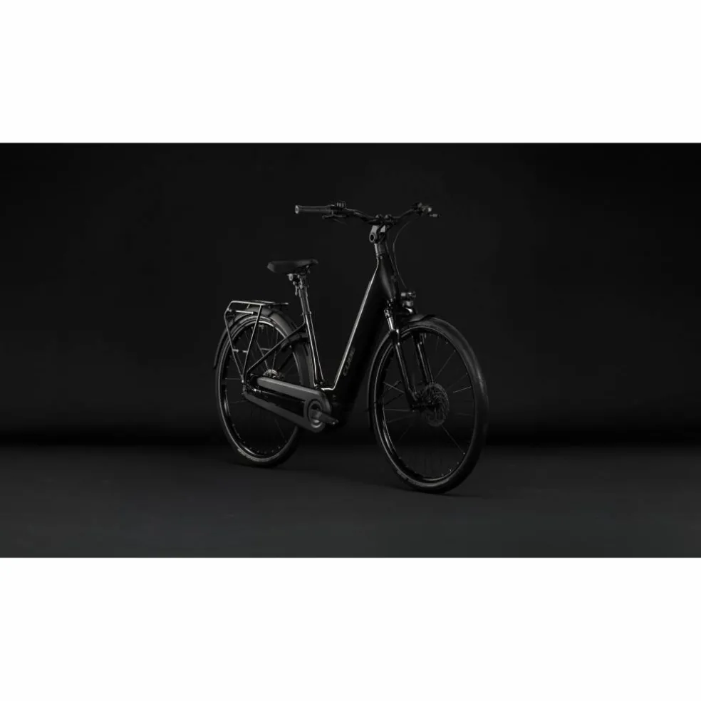 CUBE Supreme Hybrid Comfort One 600 2027