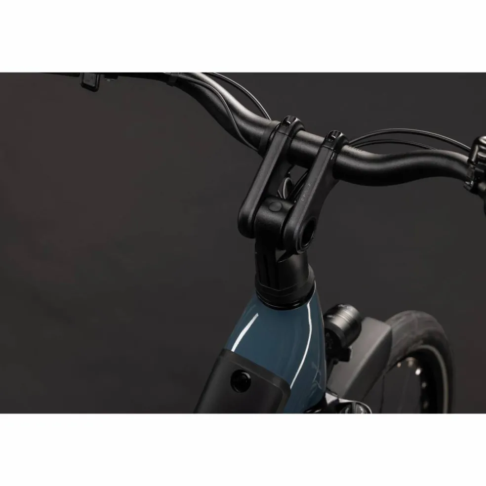CUBE Supreme Hybrid Comfort One 600 2027