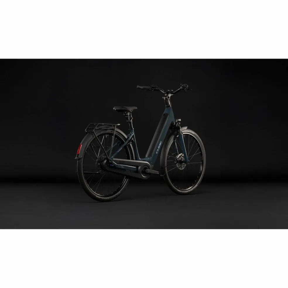 CUBE Supreme Hybrid Comfort One 600 2027