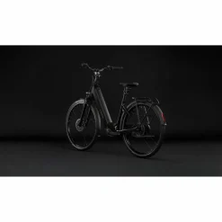 CUBE Supreme Hybrid Comfort One 600 2027
