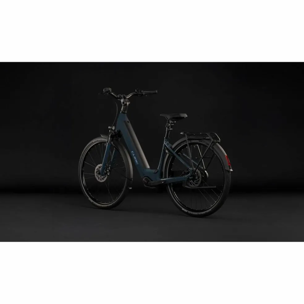 CUBE Supreme Hybrid Comfort One 600 2027