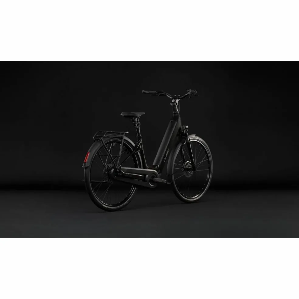 CUBE Supreme Hybrid Comfort One 600 2027