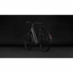 CUBE Supreme Hybrid Comfort Pro 600 2027