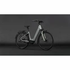 CUBE Supreme Hybrid Deluxe One 2026