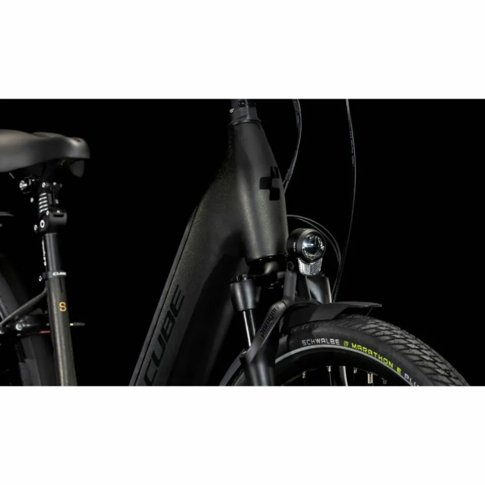 CUBE Supreme Hybrid Deluxe SLT 2025