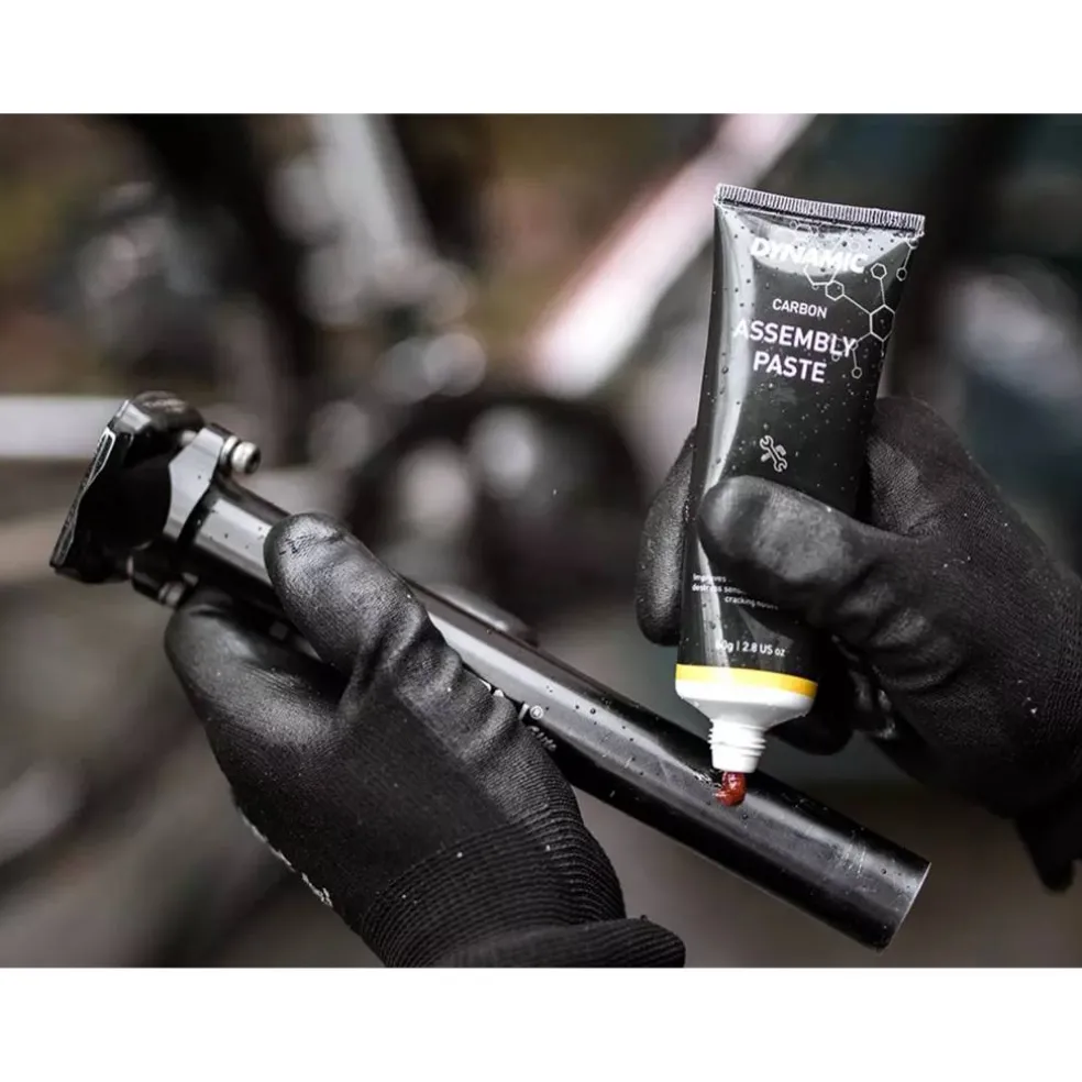 Dynamic Bike Care Carbon Montagepasta