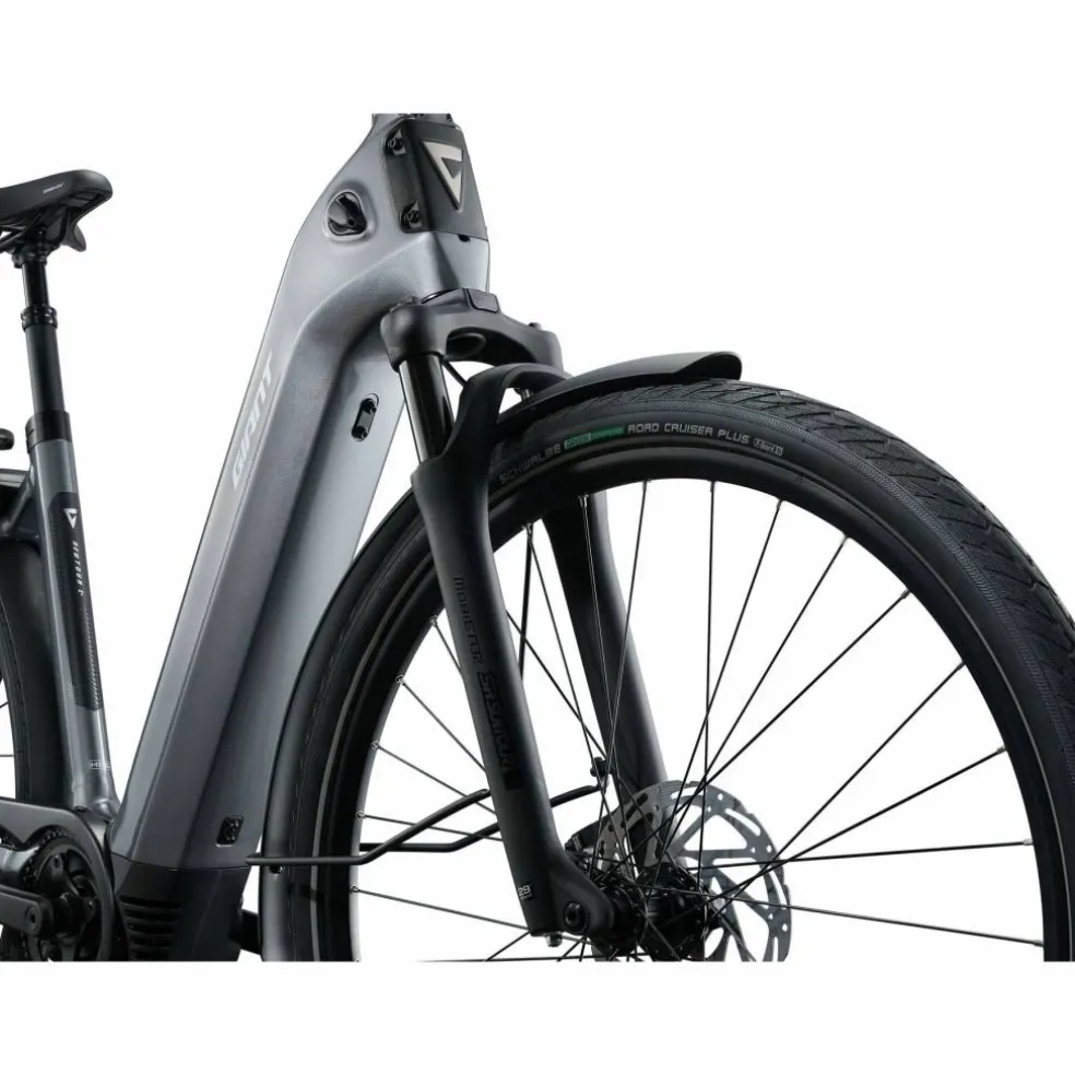 Giant NewTour E+ 0 2026