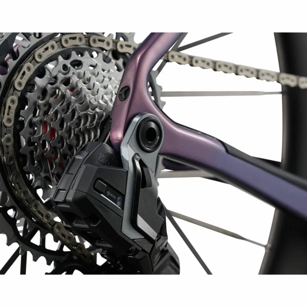Giant Revolt Advanced SL 1 2027