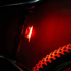 Lezyne Strip Drive 300+ Achterlicht
