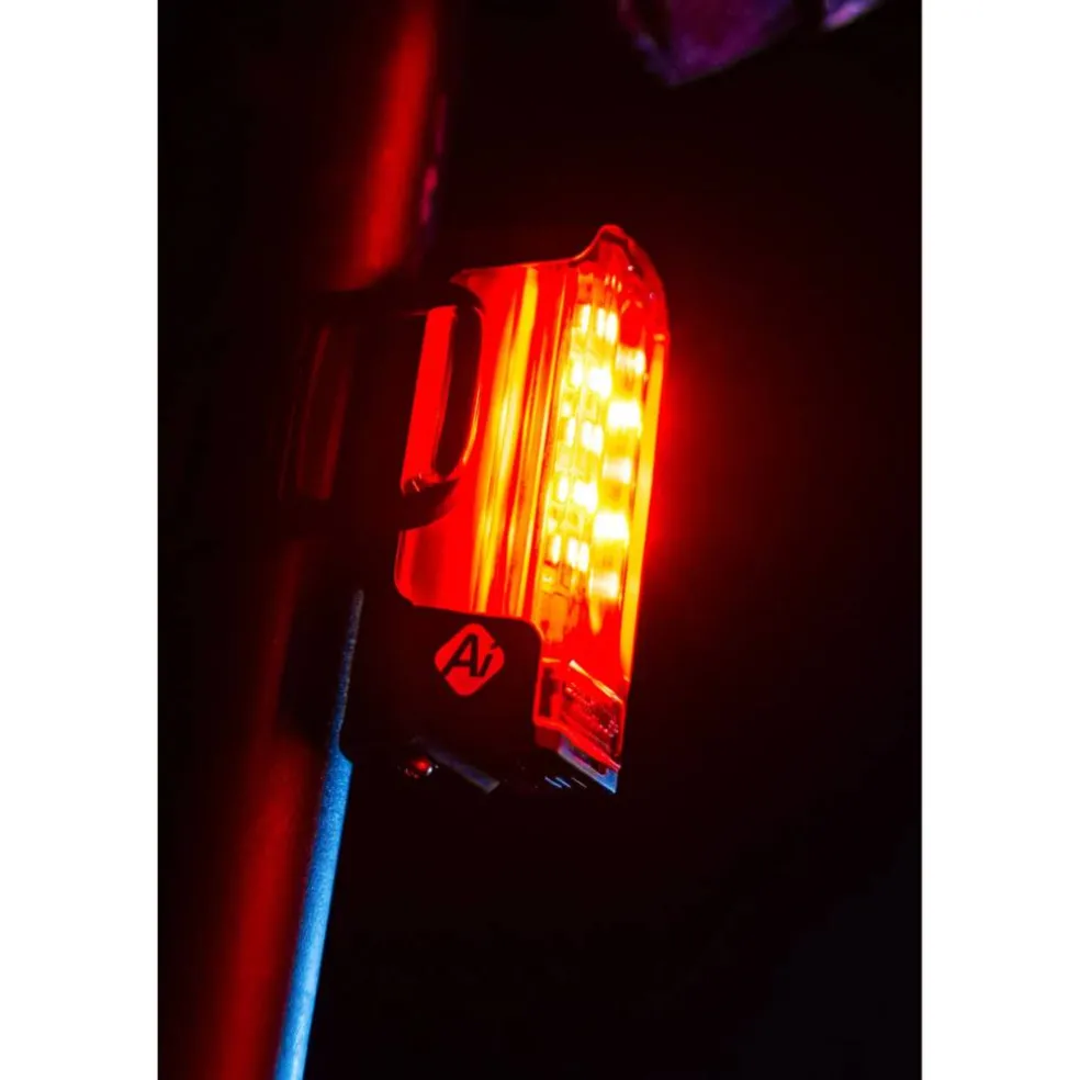 Lezyne Strip Pro AI Alert 400+ Achterlicht
