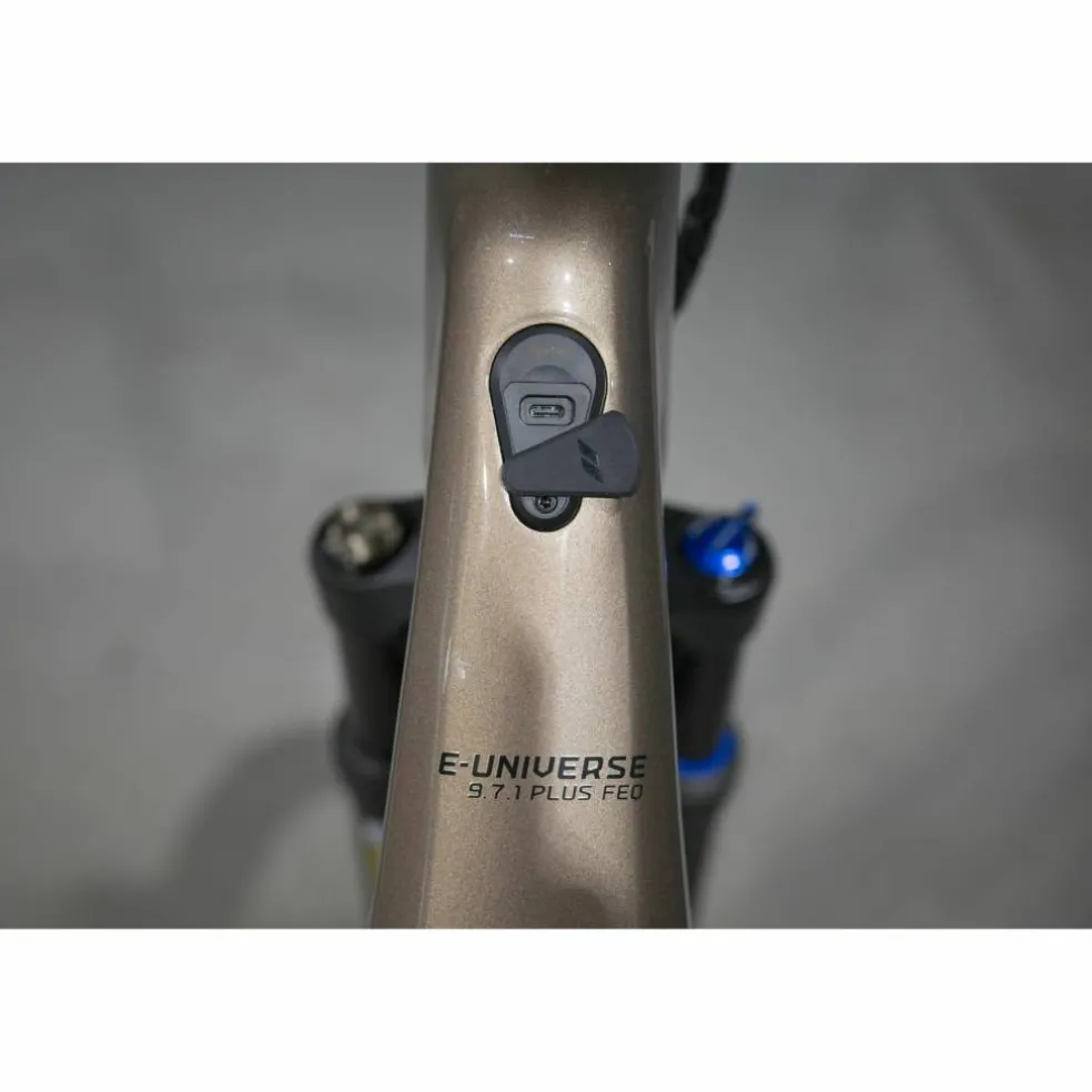 STEVENS E-Universe 9.7.1 FEQ